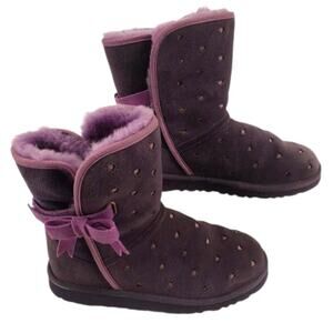 UGG Kids Joleigh purple heart lamb fur lined boots size 3 with bow on the side